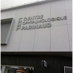 Lettres en relief